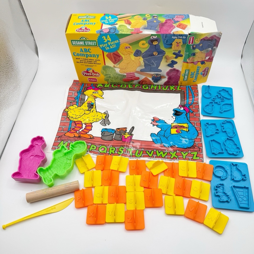 Play-Doh Sesame Street ABC Company Playset Big Bird Cookie Monster Vintage 1994